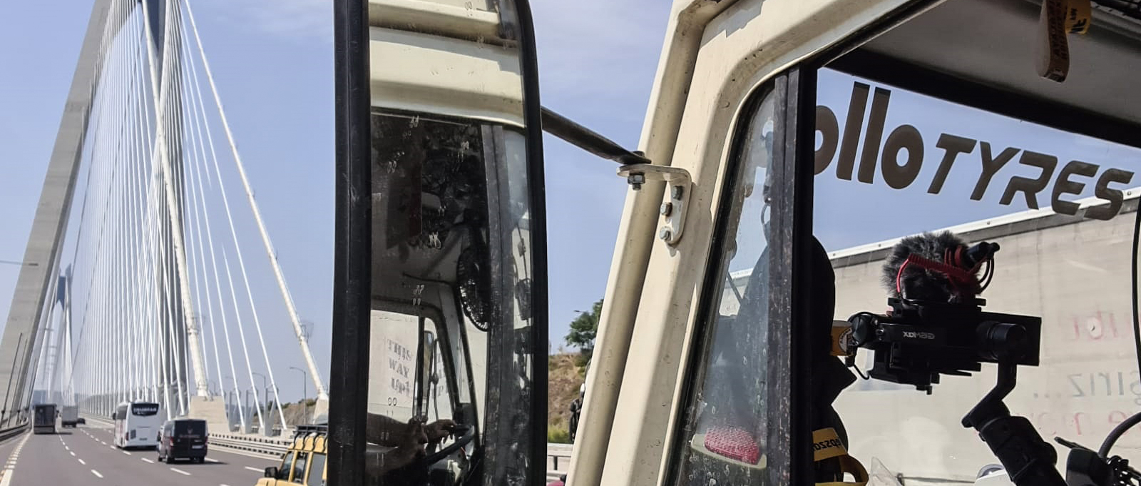 JELCZ JEDZIE W HIMALAJE